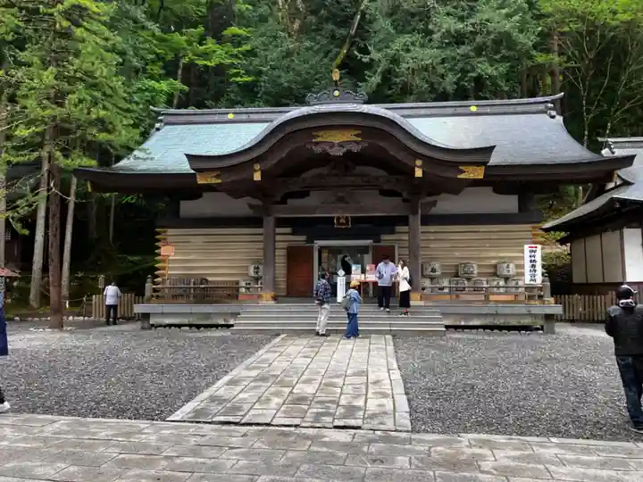 諏訪大社の本殿・本堂