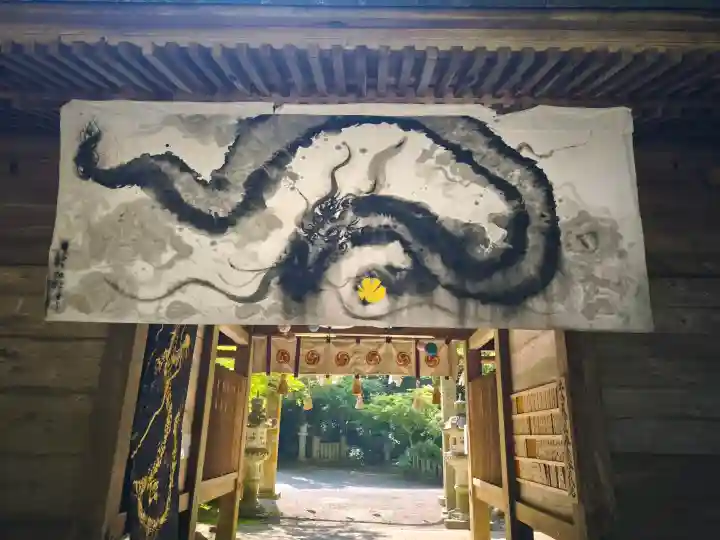 大水上神社の{uncategorized: "未分類", other: "その他", undefined: "問題あり", building: "その他建物", grave: "お墓", sacred_gate: "鳥居", guardian: "狛犬", statue: "像", buddha: "仏像", history: "歴史", nature: "自然", garden: "庭園", animal: "動物", pagoda: "塔", temizu: "手水舎", mountain_gate: "山門・神門", sanctuary: "本殿・本堂", subordinate: "末社・摂社", art: "芸術", scenery: "景色", jizo: "地蔵", ema: "絵馬", goshuin: "御朱印", omikuji: "おみくじ", items: "授与品その他", amulet: "お守り", goshuincho: "御朱印帳", eats: "食事", festival: "お祭り", votive_dance: "神楽", shichigosan: "七五三参", wedding: "結婚式", experience: "体験その他", initially: "初詣", around: "周辺", anti_infection: "感染症対策"}