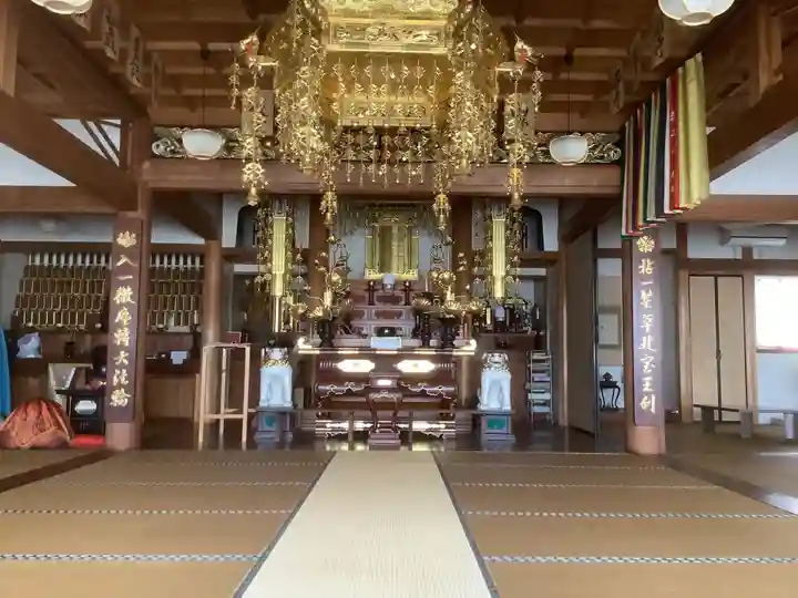 観音寺の本殿・本堂