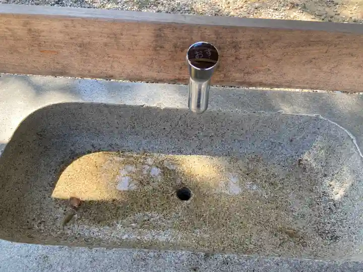 西尾神社の手水舎