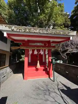 小梳神社の{uncategorized: "未分類", other: "その他", undefined: "問題あり", building: "その他建物", grave: "お墓", sacred_gate: "鳥居", guardian: "狛犬", statue: "像", buddha: "仏像", history: "歴史", nature: "自然", garden: "庭園", animal: "動物", pagoda: "塔", temizu: "手水舎", mountain_gate: "山門・神門", sanctuary: "本殿・本堂", subordinate: "末社・摂社", art: "芸術", scenery: "景色", jizo: "地蔵", ema: "絵馬", goshuin: "御朱印", omikuji: "おみくじ", items: "授与品その他", amulet: "お守り", goshuincho: "御朱印帳", eats: "食事", festival: "お祭り", votive_dance: "神楽", shichigosan: "七五三参", wedding: "結婚式", experience: "体験その他", initially: "初詣", around: "周辺", anti_infection: "感染症対策"}