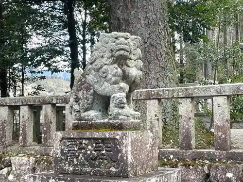 熊野神社の狛犬