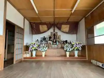 飛塚堂の本殿・本堂