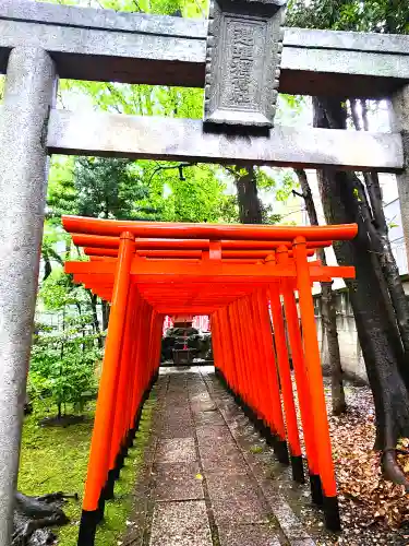 若宮八幡社の末社・摂社