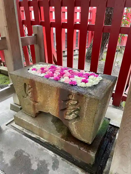 白山神社の手水舎