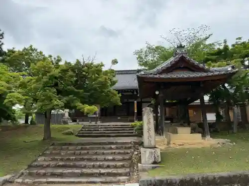 東大寺 指図堂の{uncategorized: "未分類", other: "その他", undefined: "問題あり", building: "その他建物", grave: "お墓", sacred_gate: "鳥居", guardian: "狛犬", statue: "像", buddha: "仏像", history: "歴史", nature: "自然", garden: "庭園", animal: "動物", pagoda: "塔", temizu: "手水舎", mountain_gate: "山門・神門", sanctuary: "本殿・本堂", subordinate: "末社・摂社", art: "芸術", scenery: "景色", jizo: "地蔵", ema: "絵馬", goshuin: "御朱印", omikuji: "おみくじ", items: "授与品その他", amulet: "お守り", goshuincho: "御朱印帳", eats: "食事", festival: "お祭り", votive_dance: "神楽", shichigosan: "七五三参", wedding: "結婚式", experience: "体験その他", initially: "初詣", around: "周辺", anti_infection: "感染症対策"}
