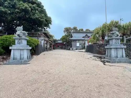 青島神社（青島神宮）の狛犬