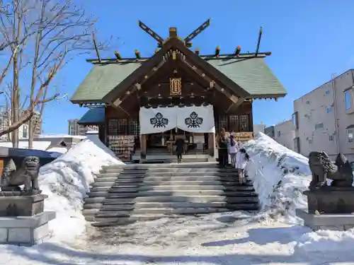 札幌諏訪神社の本殿・本堂