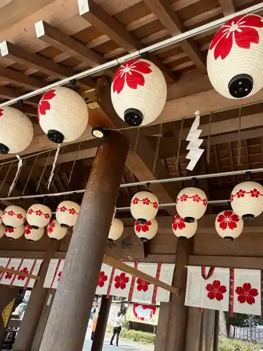 櫻木神社の{uncategorized: "未分類", other: "その他", undefined: "問題あり", building: "その他建物", grave: "お墓", sacred_gate: "鳥居", guardian: "狛犬", statue: "像", buddha: "仏像", history: "歴史", nature: "自然", garden: "庭園", animal: "動物", pagoda: "塔", temizu: "手水舎", mountain_gate: "山門・神門", sanctuary: "本殿・本堂", subordinate: "末社・摂社", art: "芸術", scenery: "景色", jizo: "地蔵", ema: "絵馬", goshuin: "御朱印", omikuji: "おみくじ", items: "授与品その他", amulet: "お守り", goshuincho: "御朱印帳", eats: "食事", festival: "お祭り", votive_dance: "神楽", shichigosan: "七五三参", wedding: "結婚式", experience: "体験その他", initially: "初詣", around: "周辺", anti_infection: "感染症対策"}