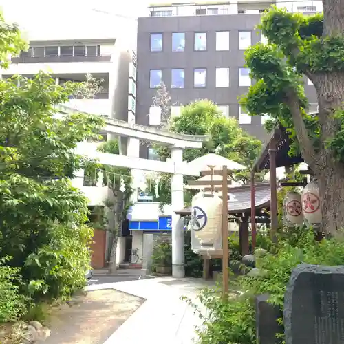 太田姫稲荷神社の鳥居