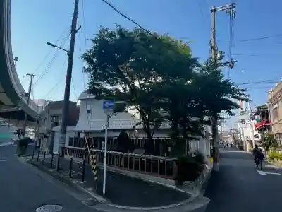 飛田 慈母観音の{uncategorized: "未分類", other: "その他", undefined: "問題あり", building: "その他建物", grave: "お墓", sacred_gate: "鳥居", guardian: "狛犬", statue: "像", buddha: "仏像", history: "歴史", nature: "自然", garden: "庭園", animal: "動物", pagoda: "塔", temizu: "手水舎", mountain_gate: "山門・神門", sanctuary: "本殿・本堂", subordinate: "末社・摂社", art: "芸術", scenery: "景色", jizo: "地蔵", ema: "絵馬", goshuin: "御朱印", omikuji: "おみくじ", items: "授与品その他", amulet: "お守り", goshuincho: "御朱印帳", eats: "食事", festival: "お祭り", votive_dance: "神楽", shichigosan: "七五三参", wedding: "結婚式", experience: "体験その他", initially: "初詣", around: "周辺", anti_infection: "感染症対策"}