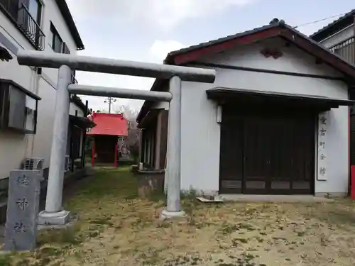 姥神社の鳥居