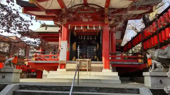 市谷亀岡八幡宮の末社・摂社