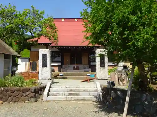 伊勢原 法泉寺の本殿・本堂