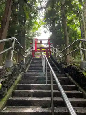 新屋山神社(山梨県)