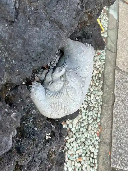 志茂熊野神社の{uncategorized: "未分類", other: "その他", undefined: "問題あり", building: "その他建物", grave: "お墓", sacred_gate: "鳥居", guardian: "狛犬", statue: "像", buddha: "仏像", history: "歴史", nature: "自然", garden: "庭園", animal: "動物", pagoda: "塔", temizu: "手水舎", mountain_gate: "山門・神門", sanctuary: "本殿・本堂", subordinate: "末社・摂社", art: "芸術", scenery: "景色", jizo: "地蔵", ema: "絵馬", goshuin: "御朱印", omikuji: "おみくじ", items: "授与品その他", amulet: "お守り", goshuincho: "御朱印帳", eats: "食事", festival: "お祭り", votive_dance: "神楽", shichigosan: "七五三参", wedding: "結婚式", experience: "体験その他", initially: "初詣", around: "周辺", anti_infection: "感染症対策"}