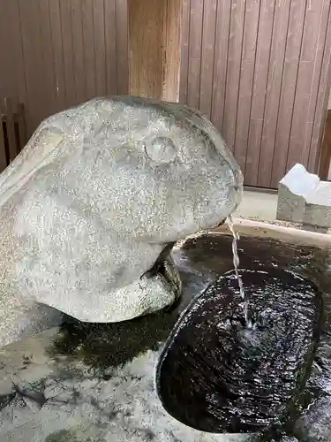 調神社の手水舎