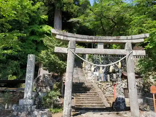 高座神社の鳥居