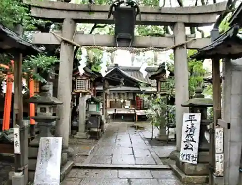 若一神社の鳥居