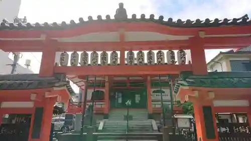 善國寺の山門・神門