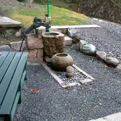 笠原寺の手水舎