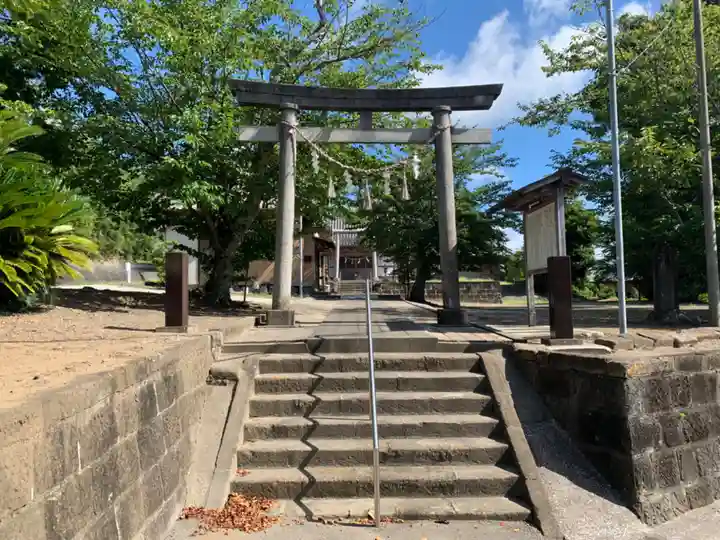 八幡神社の鳥居
