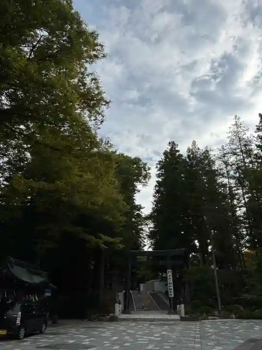 諏訪大社下社秋宮(長野県)