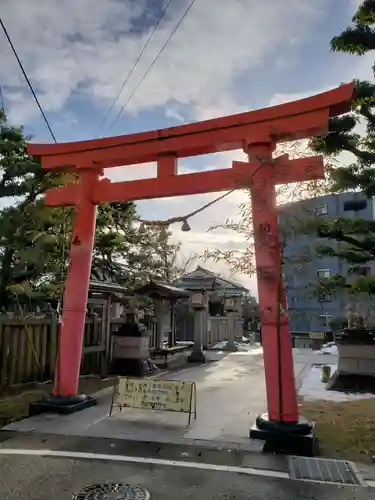 高岡関野神社の鳥居