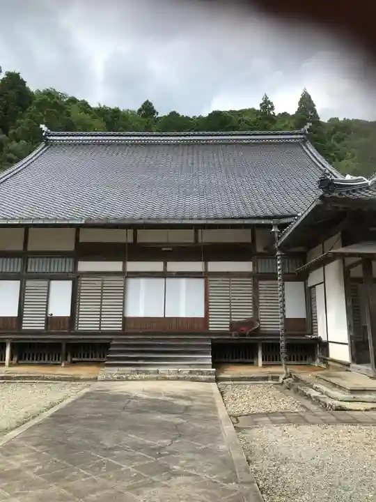 医光寺の本殿・本堂