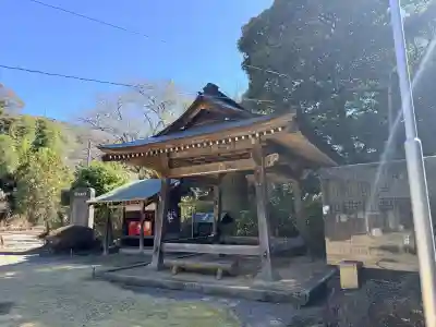 清滝寺の{uncategorized: "未分類", other: "その他", undefined: "問題あり", building: "その他建物", grave: "お墓", sacred_gate: "鳥居", guardian: "狛犬", statue: "像", buddha: "仏像", history: "歴史", nature: "自然", garden: "庭園", animal: "動物", pagoda: "塔", temizu: "手水舎", mountain_gate: "山門・神門", sanctuary: "本殿・本堂", subordinate: "末社・摂社", art: "芸術", scenery: "景色", jizo: "地蔵", ema: "絵馬", goshuin: "御朱印", omikuji: "おみくじ", items: "授与品その他", amulet: "お守り", goshuincho: "御朱印帳", eats: "食事", festival: "お祭り", votive_dance: "神楽", shichigosan: "七五三参", wedding: "結婚式", experience: "体験その他", initially: "初詣", around: "周辺", anti_infection: "感染症対策"}