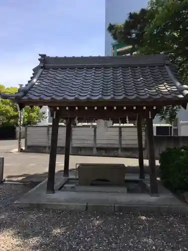 手筒花火発祥の地 吉田神社の手水舎