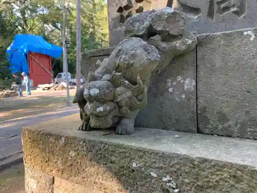 飽富神社の狛犬