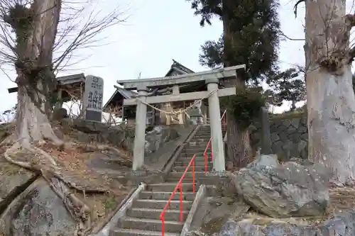 近津神社の鳥居