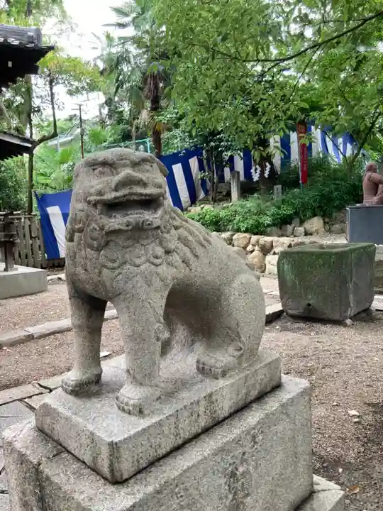 安居神社の狛犬