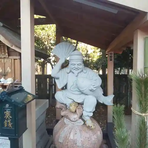 大鳥神社の像