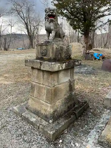 勝山神社の狛犬