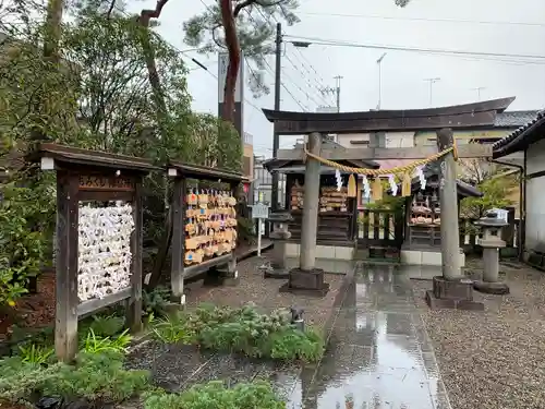 行田八幡神社の末社