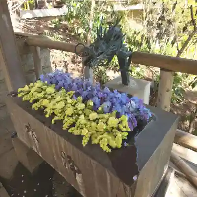 明王院（満願寺別院）の手水舎