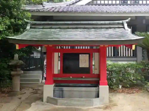 亀之森住吉神社の手水舎