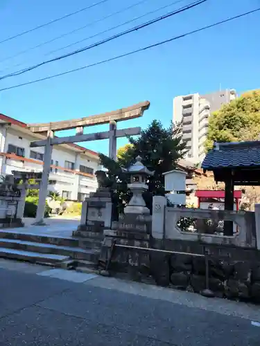 三輪神社の鳥居