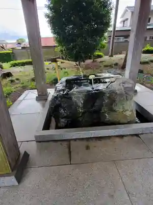 金井神社の手水舎