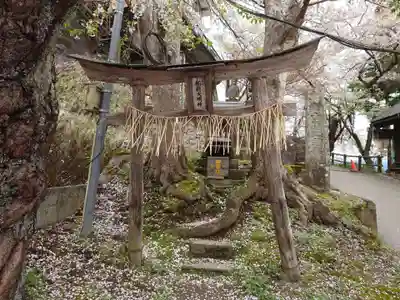 北向稲荷大明神（飯盛山）(福島県)