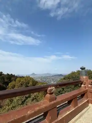 金刀比羅宮の{uncategorized: "未分類", other: "その他", undefined: "問題あり", building: "その他建物", grave: "お墓", sacred_gate: "鳥居", guardian: "狛犬", statue: "像", buddha: "仏像", history: "歴史", nature: "自然", garden: "庭園", animal: "動物", pagoda: "塔", temizu: "手水舎", mountain_gate: "山門・神門", sanctuary: "本殿・本堂", subordinate: "末社・摂社", art: "芸術", scenery: "景色", jizo: "地蔵", ema: "絵馬", goshuin: "御朱印", omikuji: "おみくじ", items: "授与品その他", amulet: "お守り", goshuincho: "御朱印帳", eats: "食事", festival: "お祭り", votive_dance: "神楽", shichigosan: "七五三参", wedding: "結婚式", experience: "体験その他", initially: "初詣", around: "周辺", anti_infection: "感染症対策"}