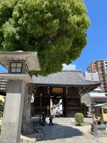 櫛田神社の{uncategorized: "未分類", other: "その他", undefined: "問題あり", building: "その他建物", grave: "お墓", sacred_gate: "鳥居", guardian: "狛犬", statue: "像", buddha: "仏像", history: "歴史", nature: "自然", garden: "庭園", animal: "動物", pagoda: "塔", temizu: "手水舎", mountain_gate: "山門・神門", sanctuary: "本殿・本堂", subordinate: "末社・摂社", art: "芸術", scenery: "景色", jizo: "地蔵", ema: "絵馬", goshuin: "御朱印", omikuji: "おみくじ", items: "授与品その他", amulet: "お守り", goshuincho: "御朱印帳", eats: "食事", festival: "お祭り", votive_dance: "神楽", shichigosan: "七五三参", wedding: "結婚式", experience: "体験その他", initially: "初詣", around: "周辺", anti_infection: "感染症対策"}