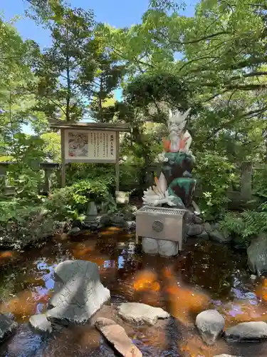 江島神社の末社