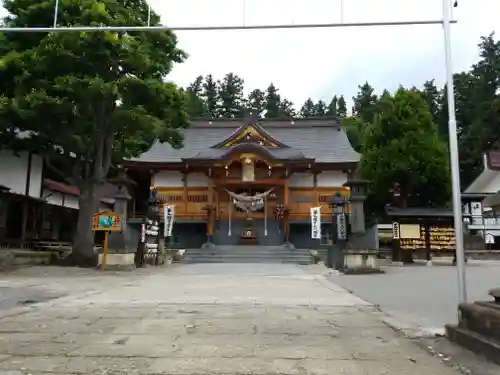 烏帽子山八幡宮の本殿・本堂