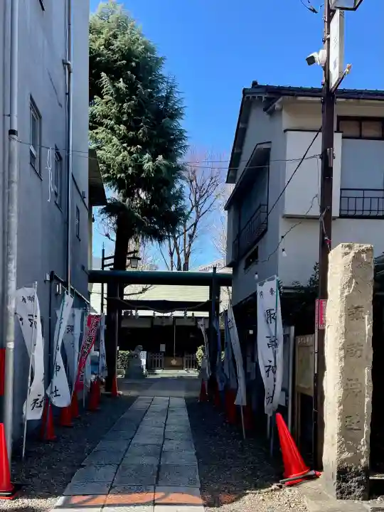 諏訪神社の{uncategorized: "未分類", other: "その他", undefined: "問題あり", building: "その他建物", grave: "お墓", sacred_gate: "鳥居", guardian: "狛犬", statue: "像", buddha: "仏像", history: "歴史", nature: "自然", garden: "庭園", animal: "動物", pagoda: "塔", temizu: "手水舎", mountain_gate: "山門・神門", sanctuary: "本殿・本堂", subordinate: "末社・摂社", art: "芸術", scenery: "景色", jizo: "地蔵", ema: "絵馬", goshuin: "御朱印", omikuji: "おみくじ", items: "授与品その他", amulet: "お守り", goshuincho: "御朱印帳", eats: "食事", festival: "お祭り", votive_dance: "神楽", shichigosan: "七五三参", wedding: "結婚式", experience: "体験その他", initially: "初詣", around: "周辺", anti_infection: "感染症対策"}
