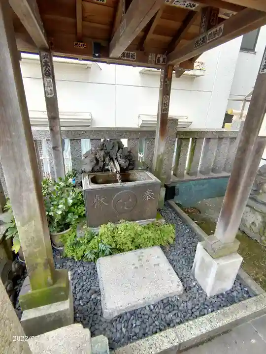 車町稲荷神社の手水舎