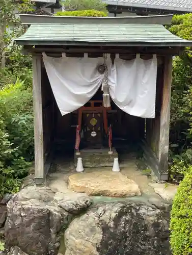 三鈷寺の末社