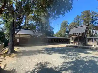 豊受大神社の{uncategorized: "未分類", other: "その他", undefined: "問題あり", building: "その他建物", grave: "お墓", sacred_gate: "鳥居", guardian: "狛犬", statue: "像", buddha: "仏像", history: "歴史", nature: "自然", garden: "庭園", animal: "動物", pagoda: "塔", temizu: "手水舎", mountain_gate: "山門・神門", sanctuary: "本殿・本堂", subordinate: "末社・摂社", art: "芸術", scenery: "景色", jizo: "地蔵", ema: "絵馬", goshuin: "御朱印", omikuji: "おみくじ", items: "授与品その他", amulet: "お守り", goshuincho: "御朱印帳", eats: "食事", festival: "お祭り", votive_dance: "神楽", shichigosan: "七五三参", wedding: "結婚式", experience: "体験その他", initially: "初詣", around: "周辺", anti_infection: "感染症対策"}